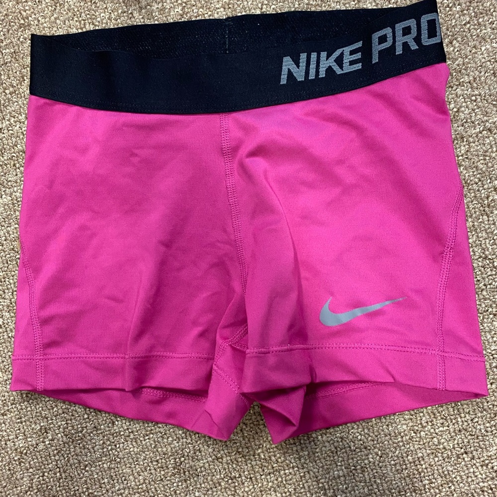 XS Nike Pro shorts